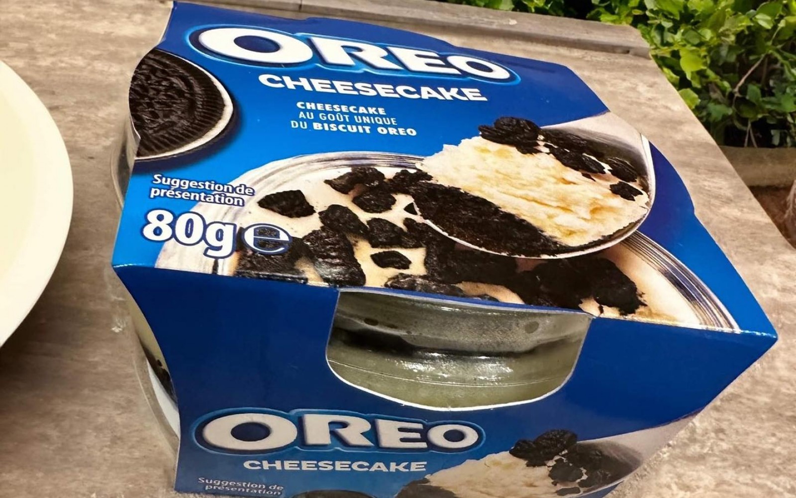 Who doesn't love Oreos, especially when it comes to a cheesecake sundae?!